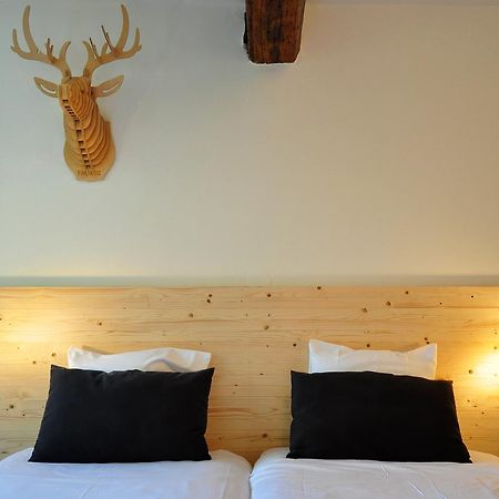 Hotel Beez มาสทริชท์ ภายนอก รูปภาพ