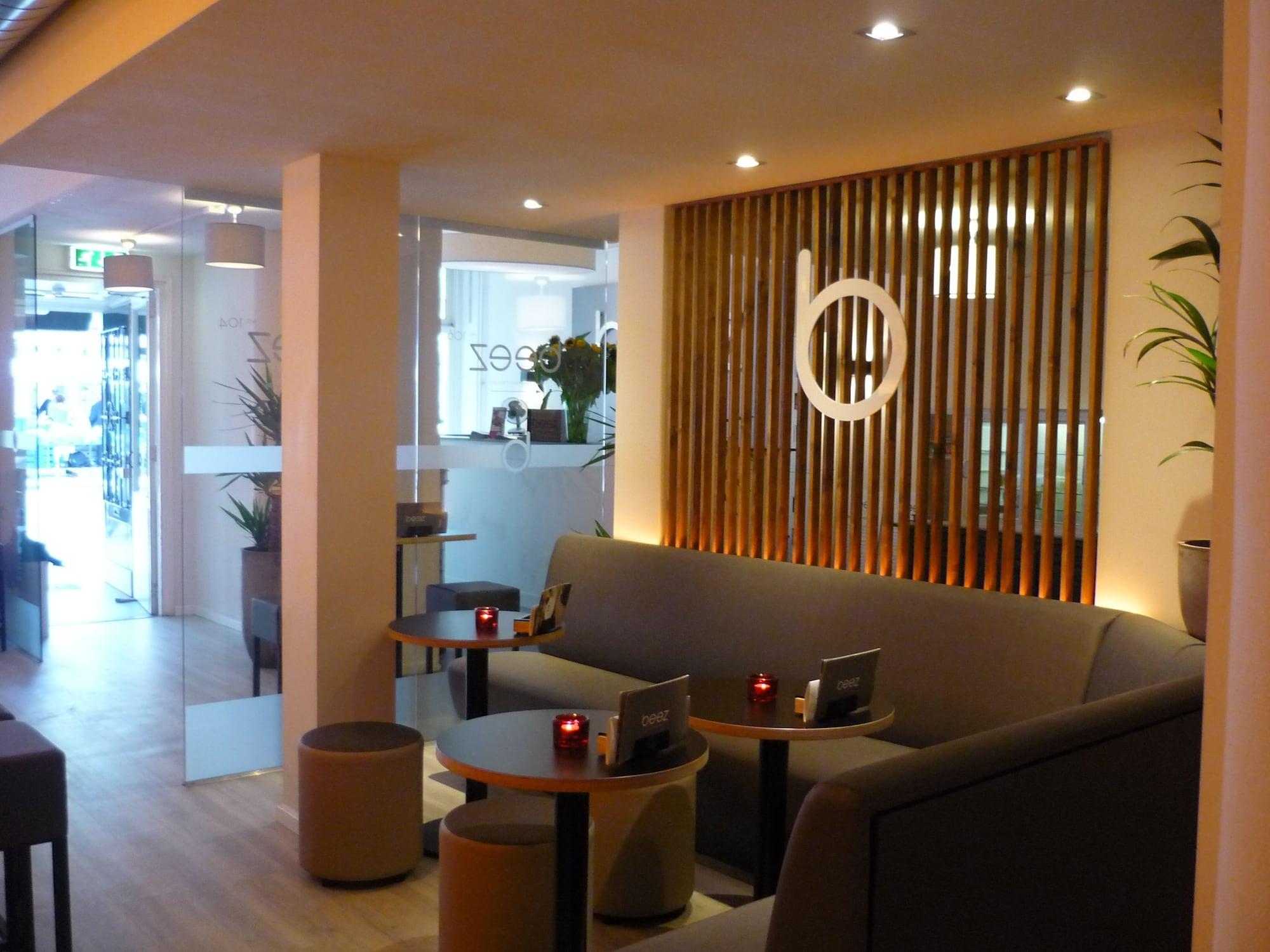 Hotel Beez มาสทริชท์ ภายนอก รูปภาพ