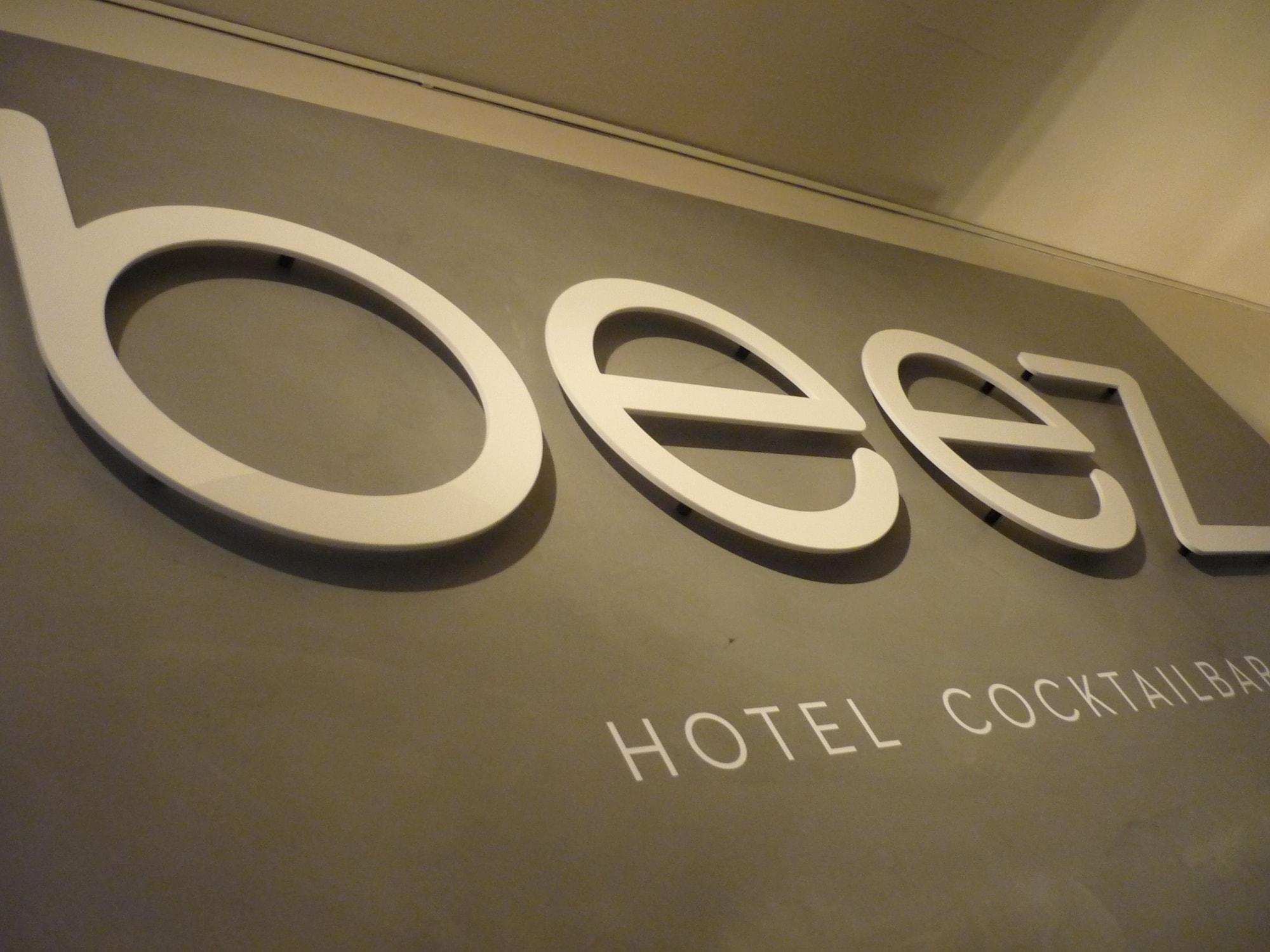 Hotel Beez มาสทริชท์ ภายนอก รูปภาพ