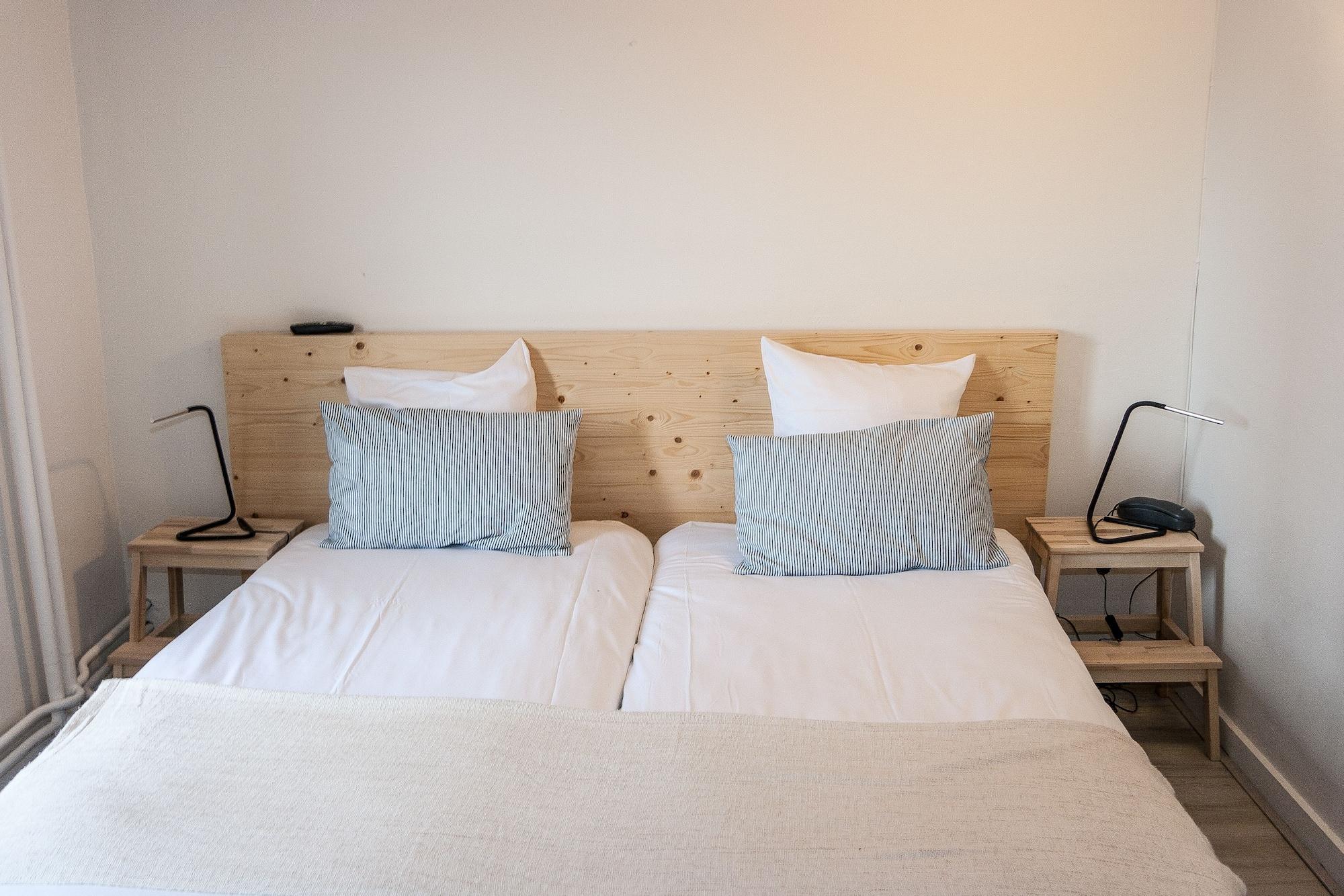 Hotel Beez มาสทริชท์ ภายนอก รูปภาพ