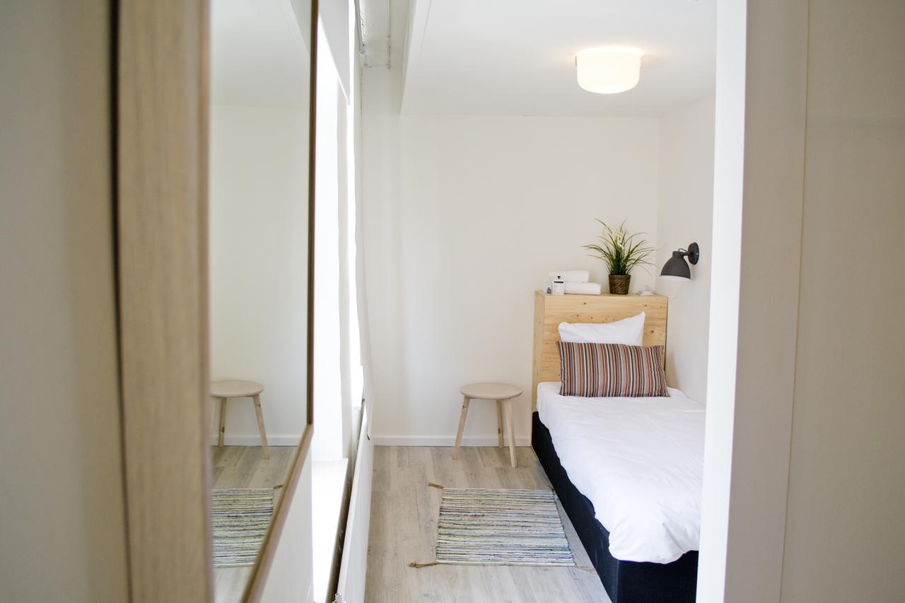 Hotel Beez มาสทริชท์ ภายนอก รูปภาพ