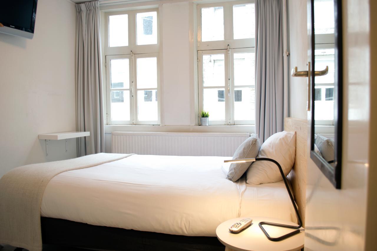 Hotel Beez มาสทริชท์ ภายนอก รูปภาพ