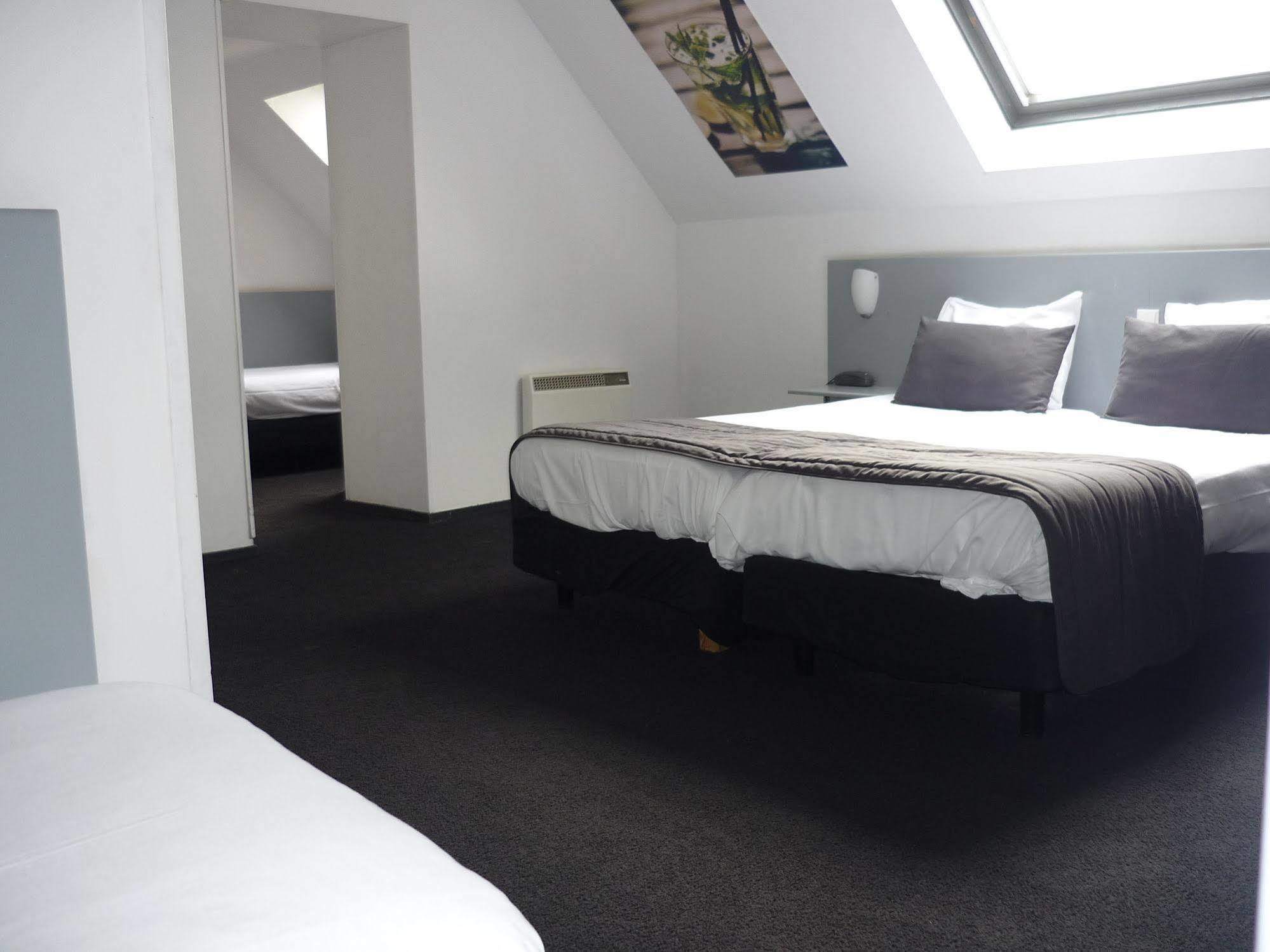 Hotel Beez มาสทริชท์ ภายนอก รูปภาพ